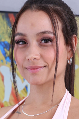 Hannah Jones from ANALVIDS